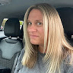 Meet your Posher, Monica